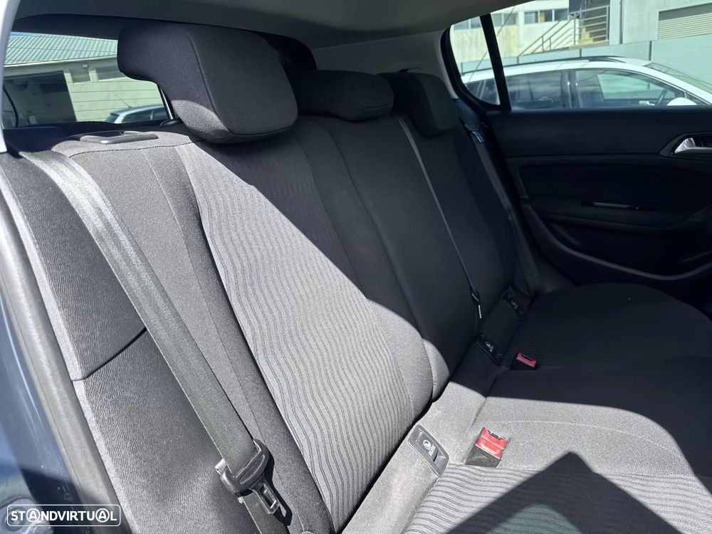 Peugeot 308 - 48