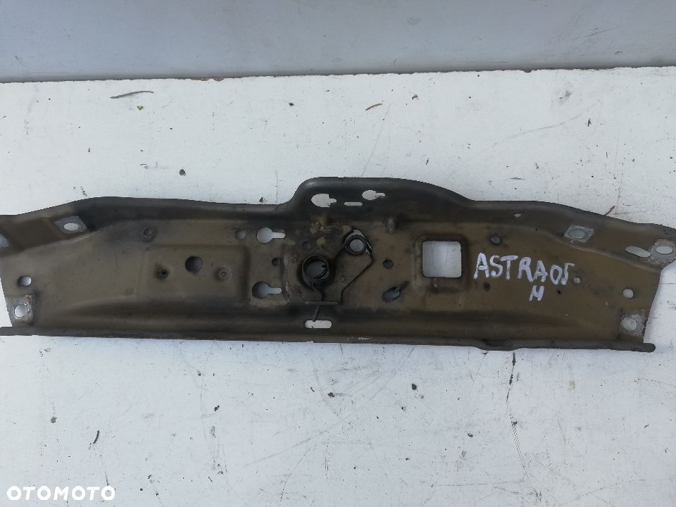 BELKA PAS PRZEDNI ZAMEK MASKA OPEL ASTRA H III Zafira B II - 2