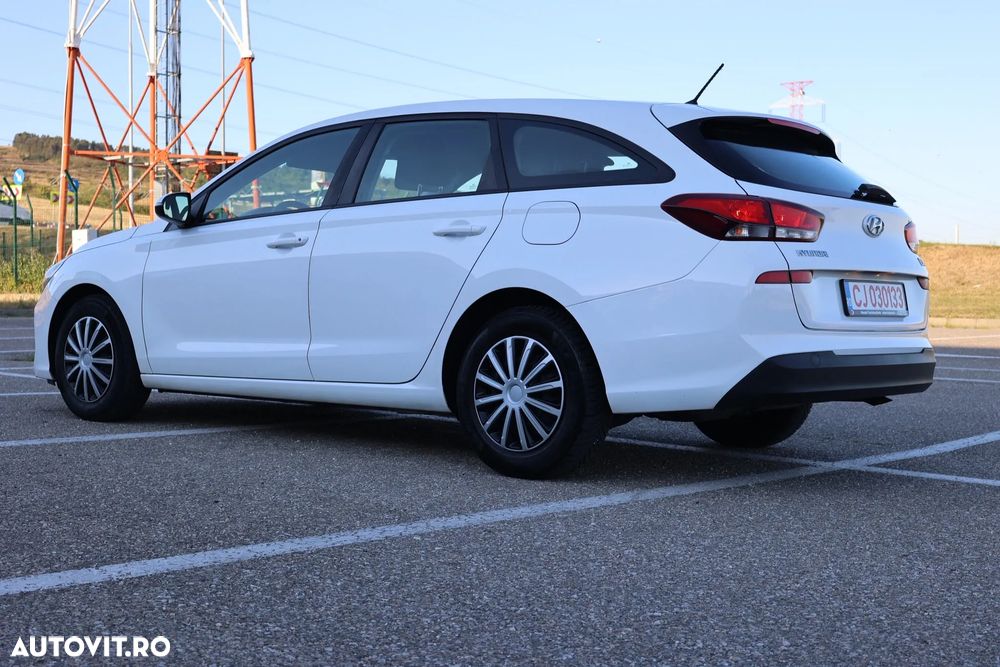 Hyundai i30 1.6 CRDI Select - 28