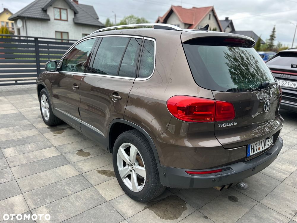 Volkswagen Tiguan 2.0 TDI DPF 4Motion BlueMotion Technology DSG Sport & Style - 12