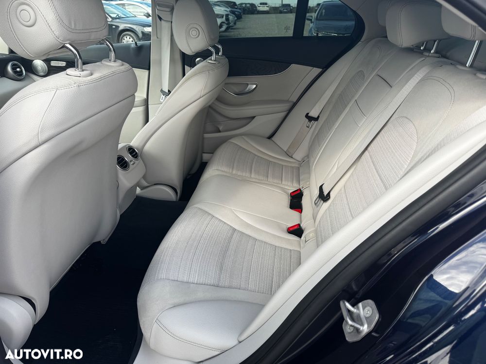 Mercedes-Benz C 250 d 4Matic 9G-TRONIC Avantgarde - 30