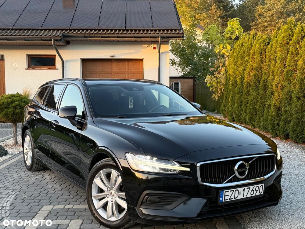 Volvo V60 2021 photo 2