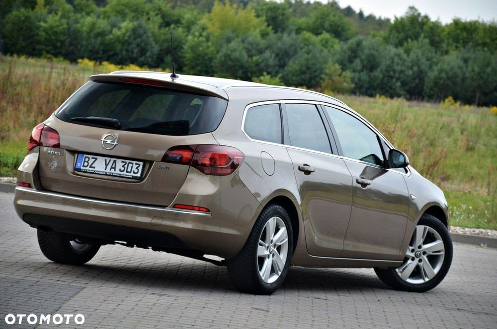 Opel Astra - 10