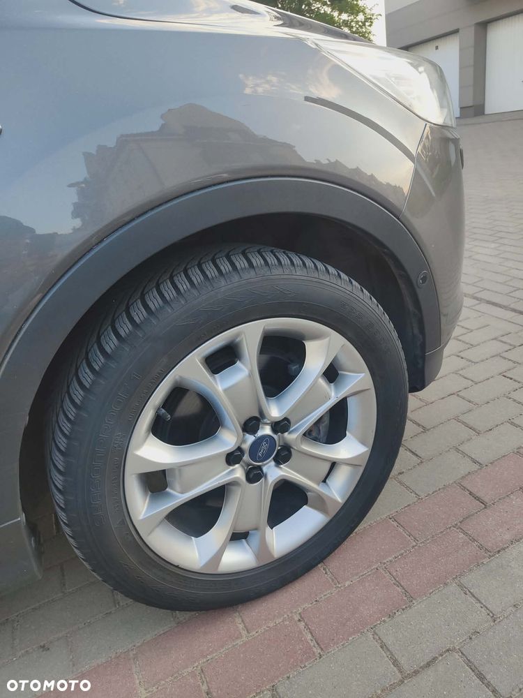 Ford Kuga 2.0 TDCi 4x4 Titanium - 5