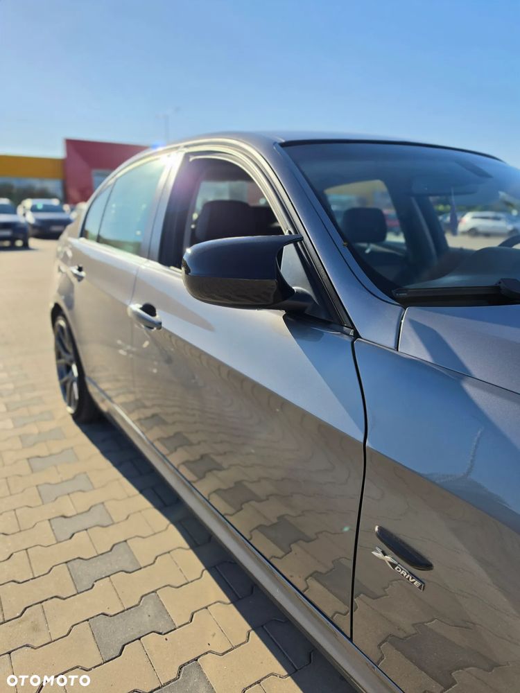 BMW Seria 3 320d xDrive DPF - 9