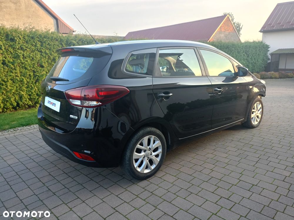 Kia Carens 1.7 CRDi 115 Dream Team Edition - 4