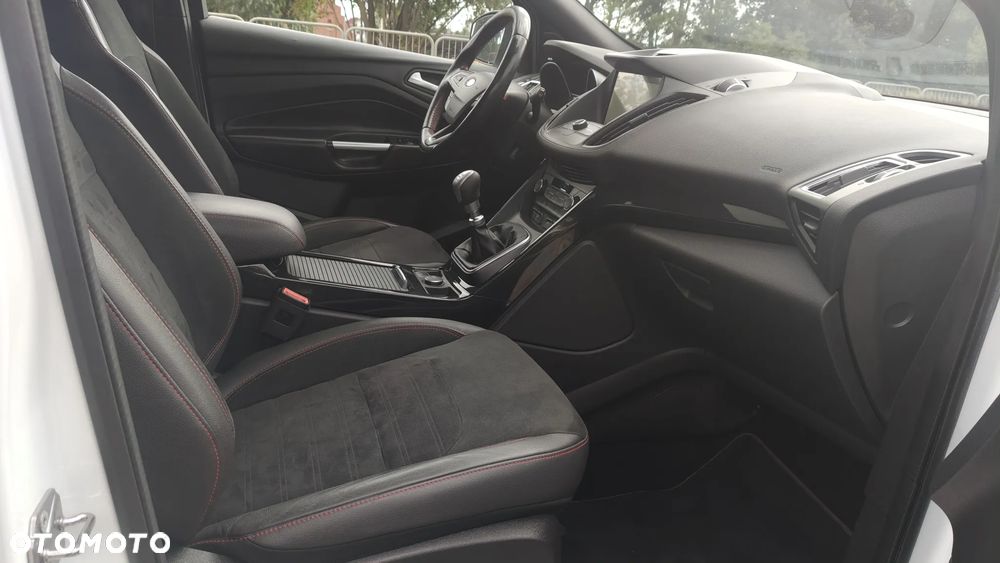 Ford Kuga 1.5 EcoBoost FWD ST-Line ASS MMT6 - 9