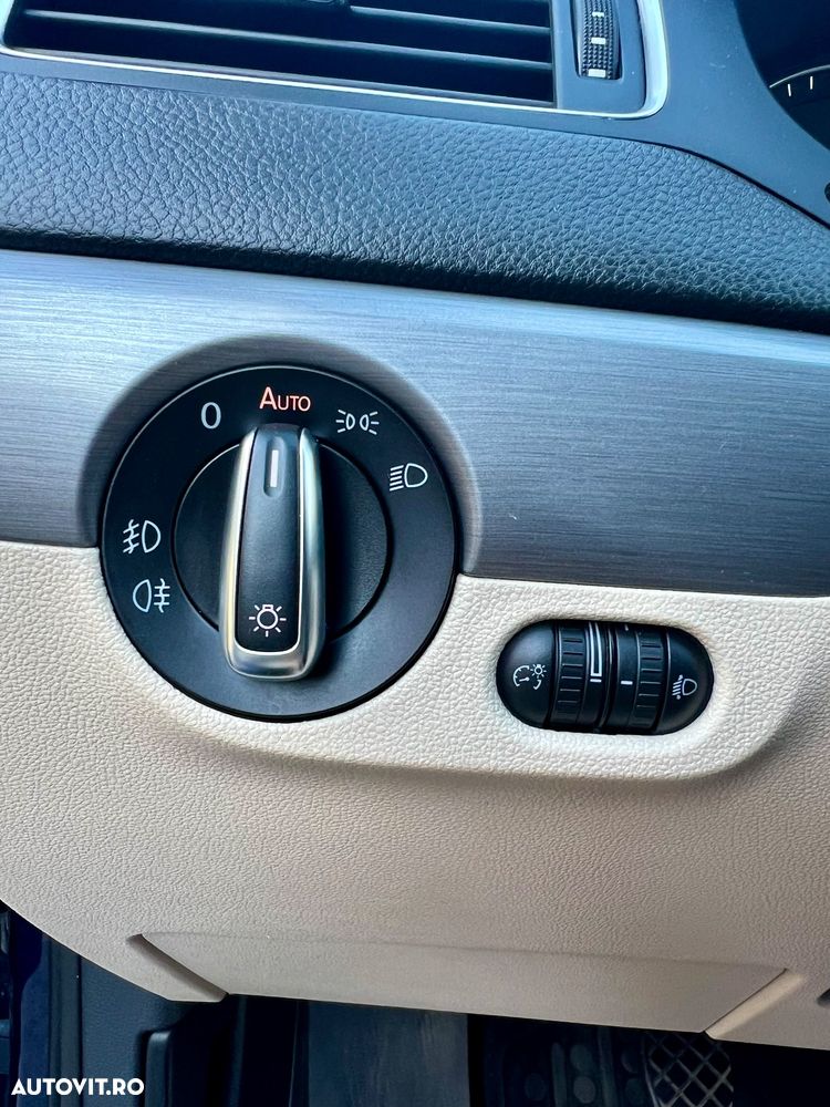 Volkswagen Jetta - 27