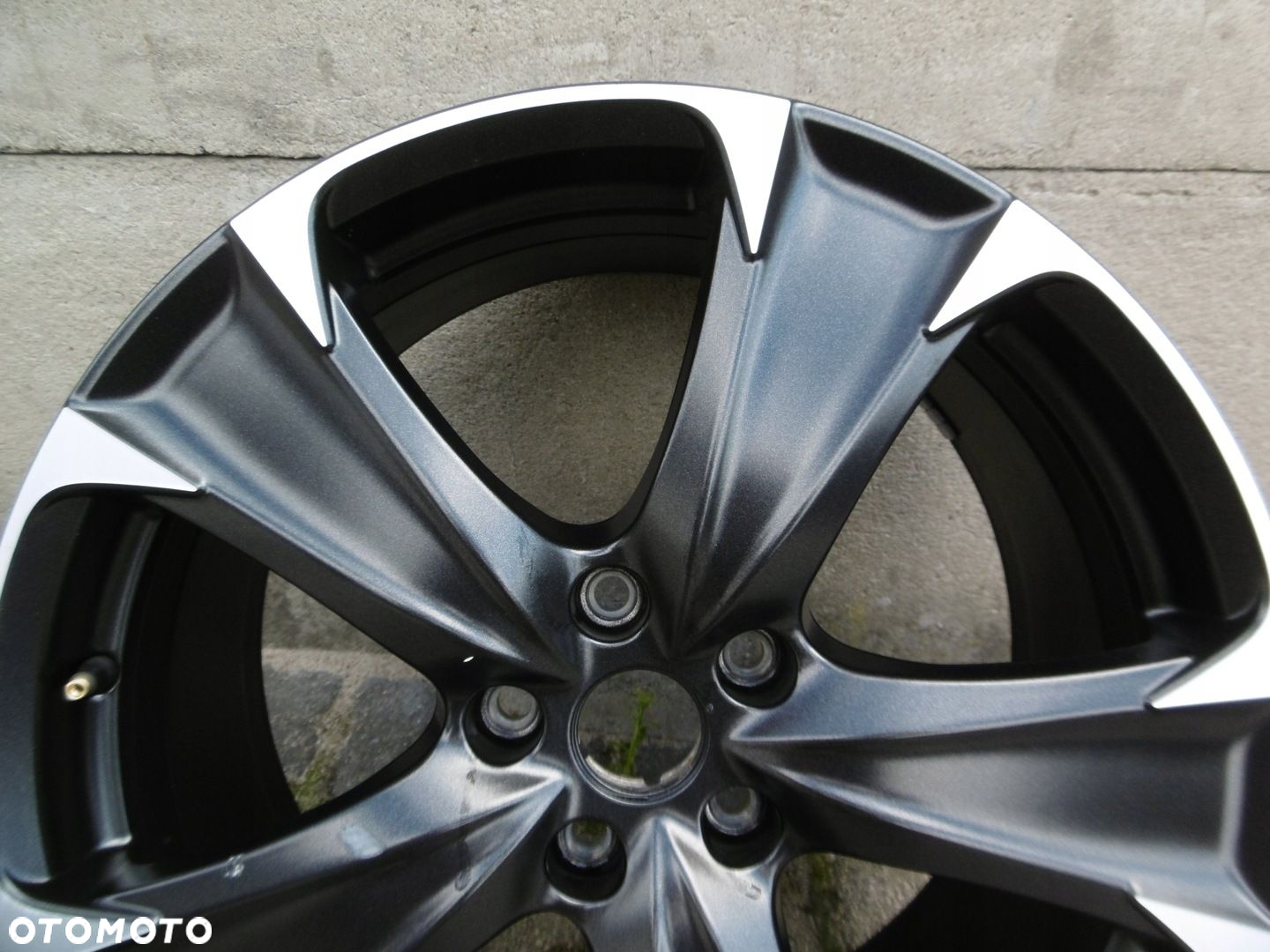 SEAT LEON IV CUPRA 5FA - felga 8Jx19H2 ET49 5x112 - 2