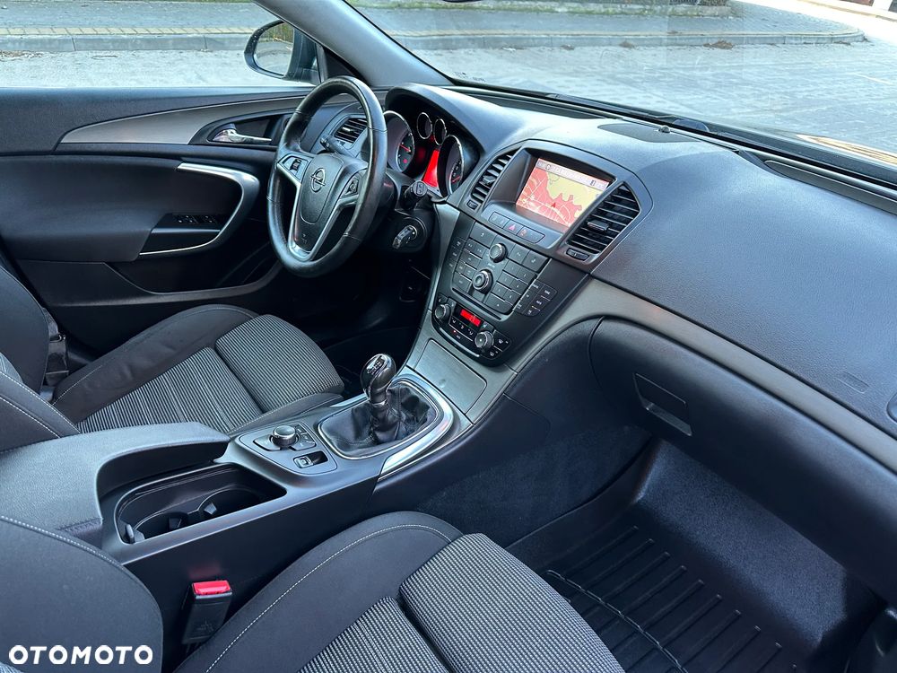 Opel Insignia 2.0 CDTI Design Edition - 17