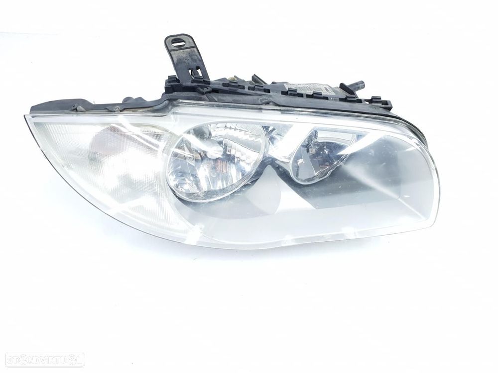 FAROL DIREITO BMW SERIE 1 BERLINA E81E87 - 1