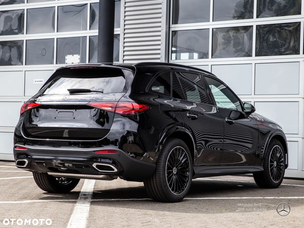 Mercedes-Benz GLC 300 mHEV 4-Matic AMG Line - 6