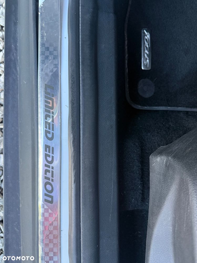Ford Focus 1.6 SYNC Edition - 10
