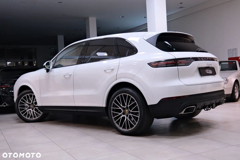 Porsche Cayenne - 19