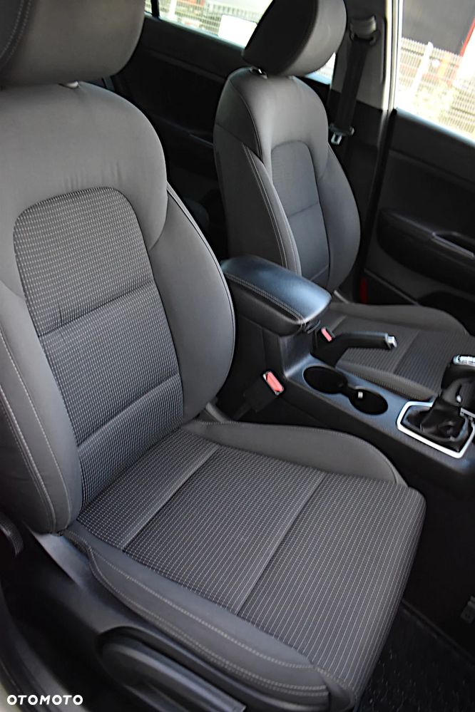 Kia Sportage 1.6 GDI 2WD Black Edition - 35