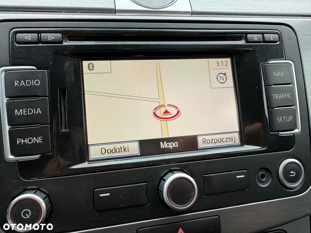 Volkswagen Passat - 14