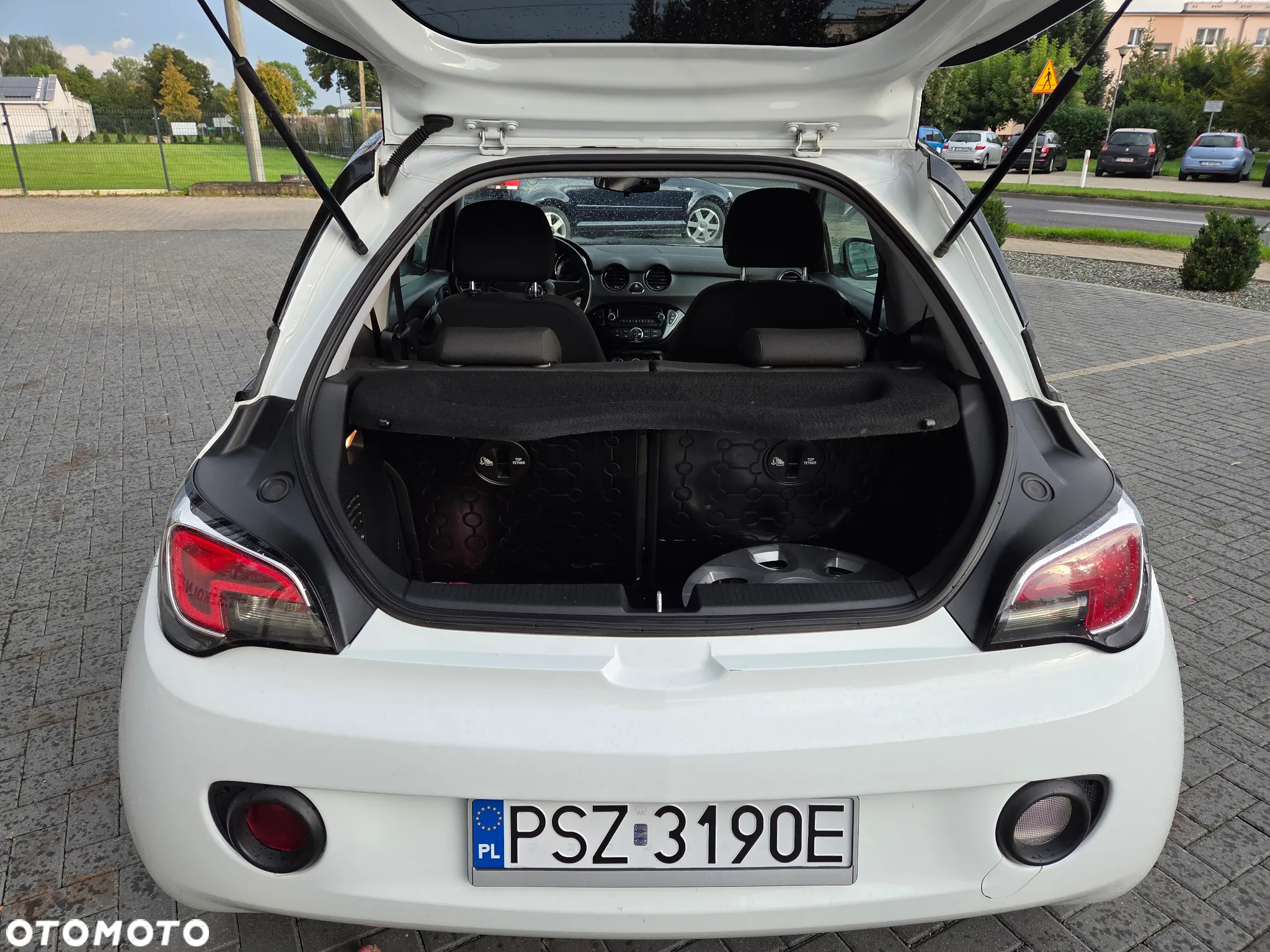 Opel Adam 1.2 Black Jack - 8