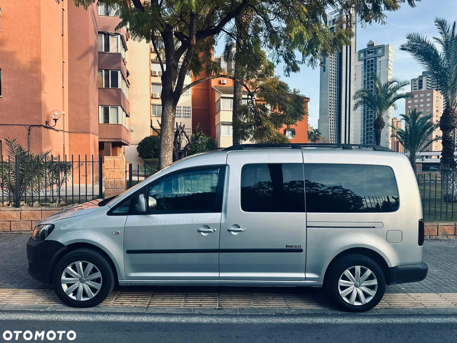 Volkswagen Caddy 1.2 (7-Si.) Edition 30 - 5