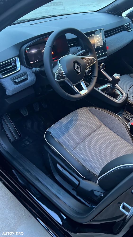 Renault Clio V TCe 90 Techno - 7