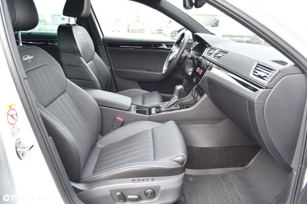 Skoda Superb 2.0 TSI L&K DSG - 37