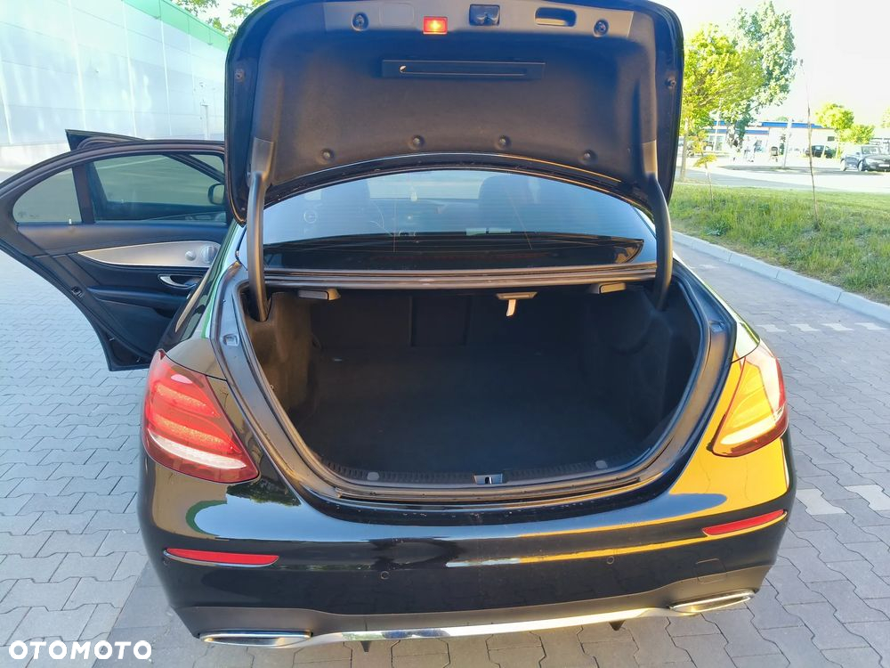 Mercedes-Benz Klasa E 220 d 9G-TRONIC - 15