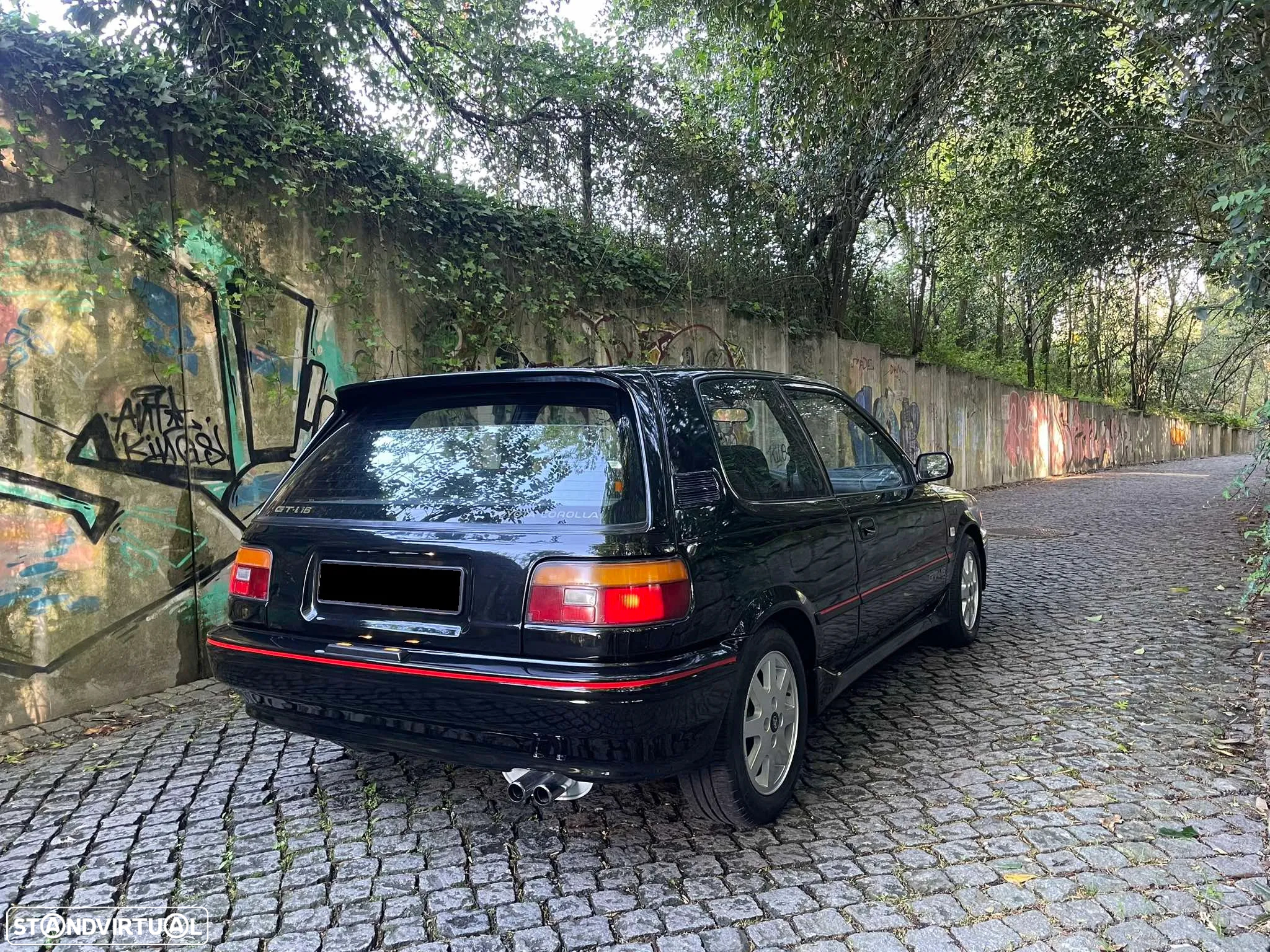 Toyota Corolla GT-i 16 - 30