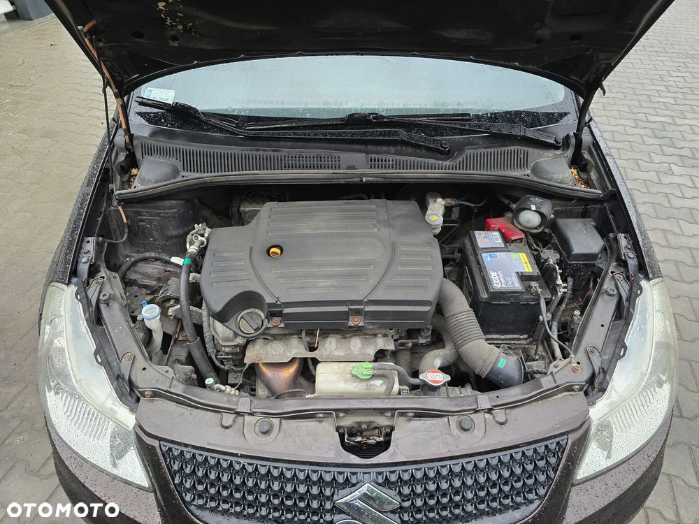 Suzuki SX4 1.6 Comfort Plus - 15