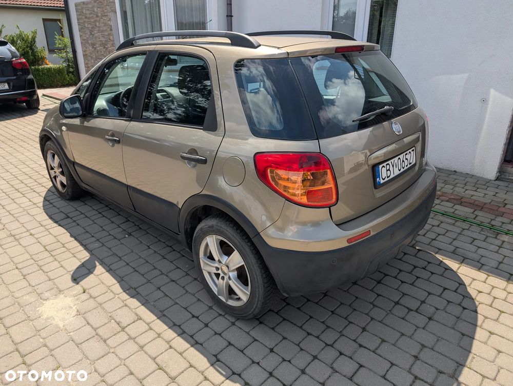 Fiat Sedici 1.6 16V 4x2 Dynamic Plus - 2