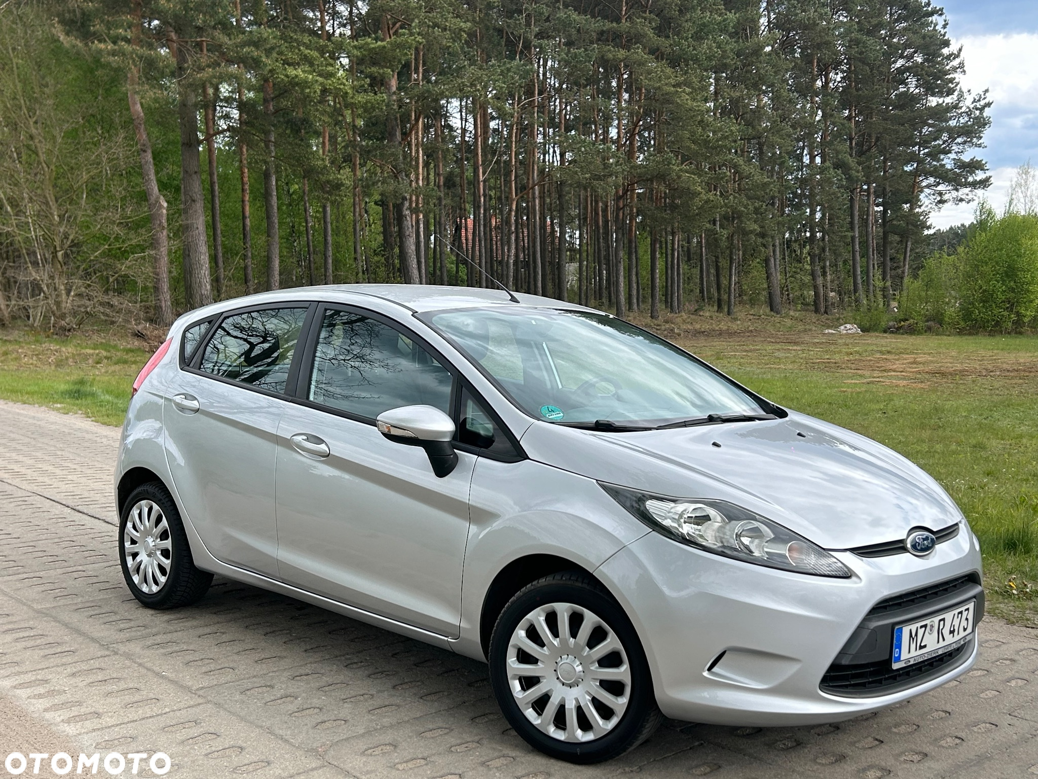 Ford Fiesta 1.25 Ambiente - 2
