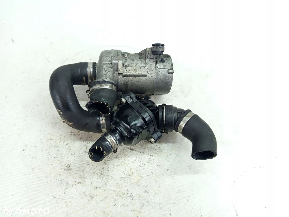 BMW E60 E90 E91 2.5 i 3.0 N52 POMPA OBIEGU WODY 70285120 - 1