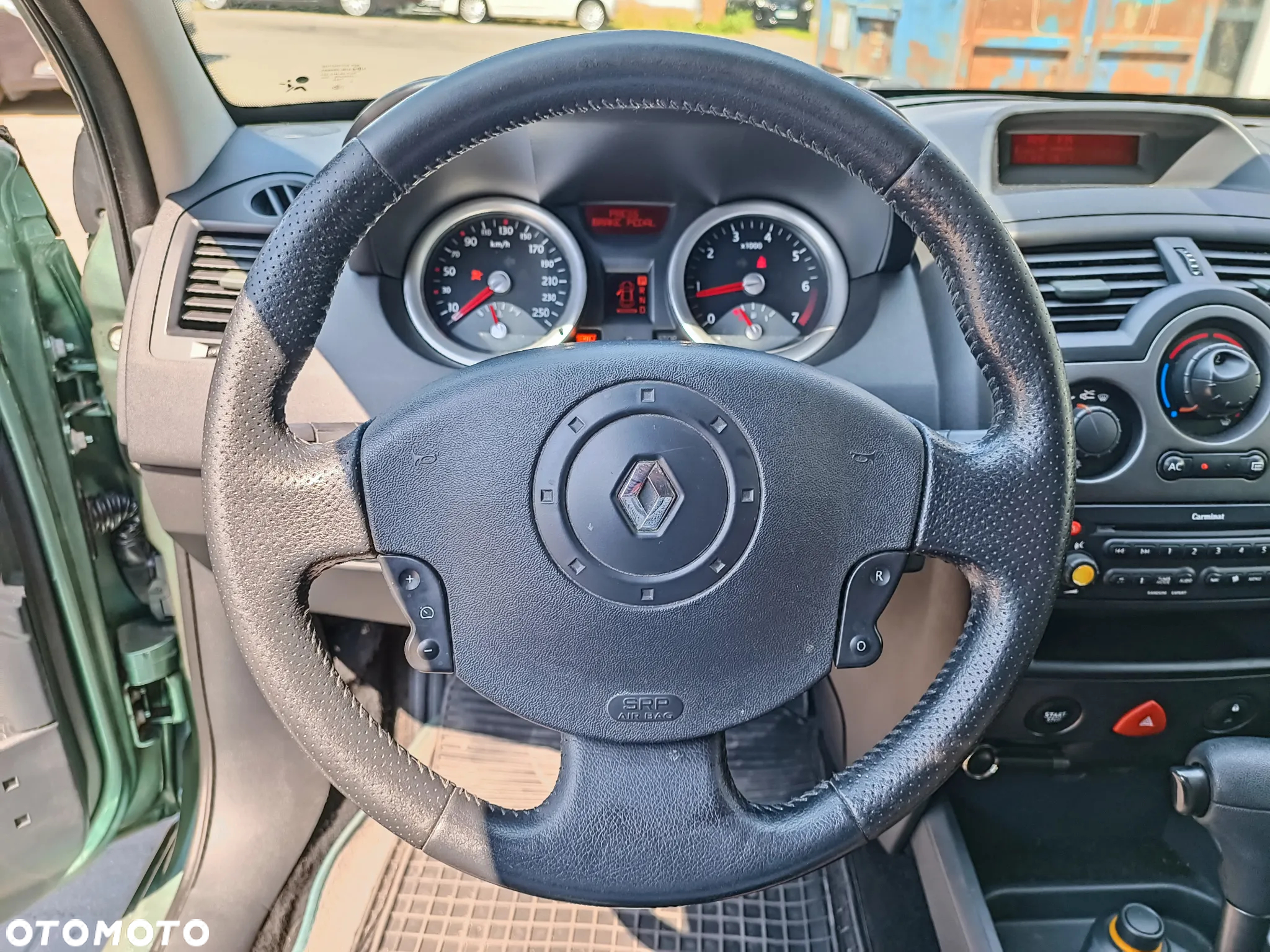 Renault Megane 1.6 Emotion - 14