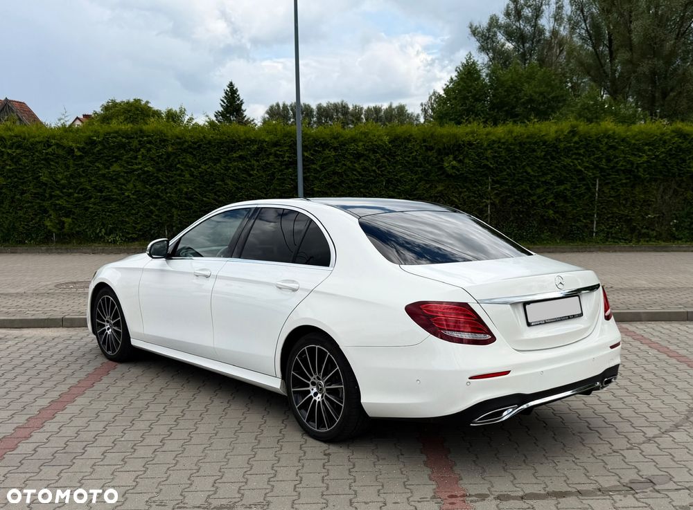 Mercedes-Benz Klasa E 220 d 9G-TRONIC - 2