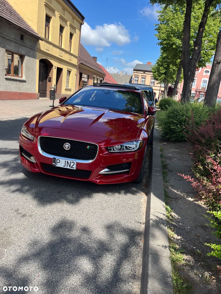 Jaguar XE - 9