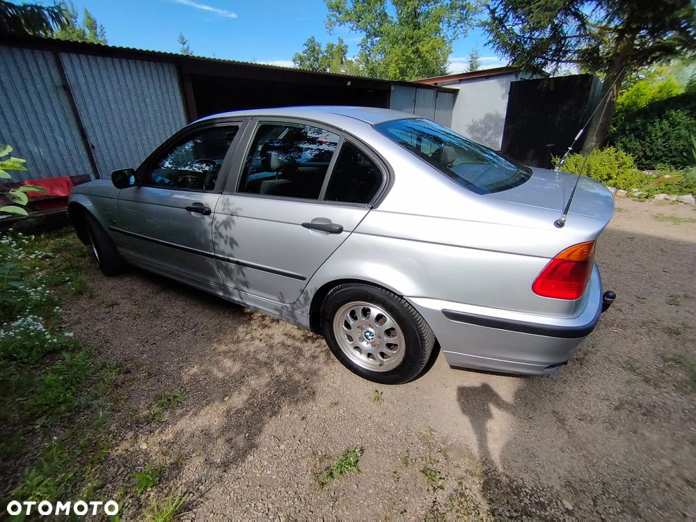 BMW Seria 3 320d - 4