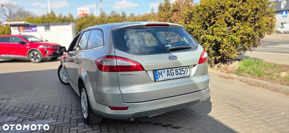 Ford Mondeo 2.0 TDCi Ghia - 9