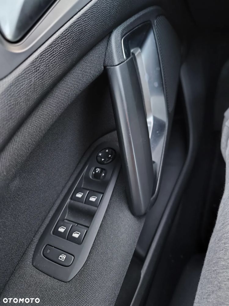 Peugeot 308 82 VTi Active - 13