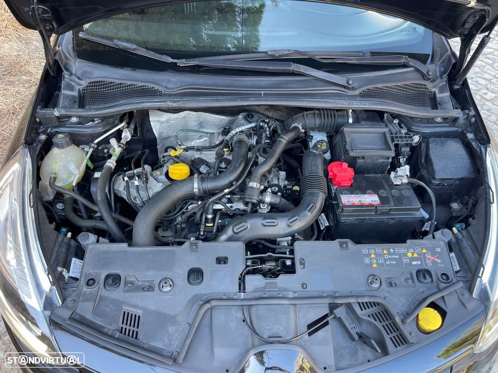 Renault Clio Sport Tourer 0.9 TCE GT Line - 47