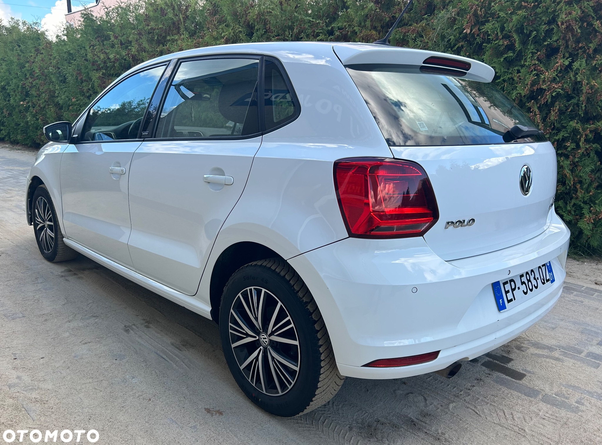 Volkswagen Polo - 2