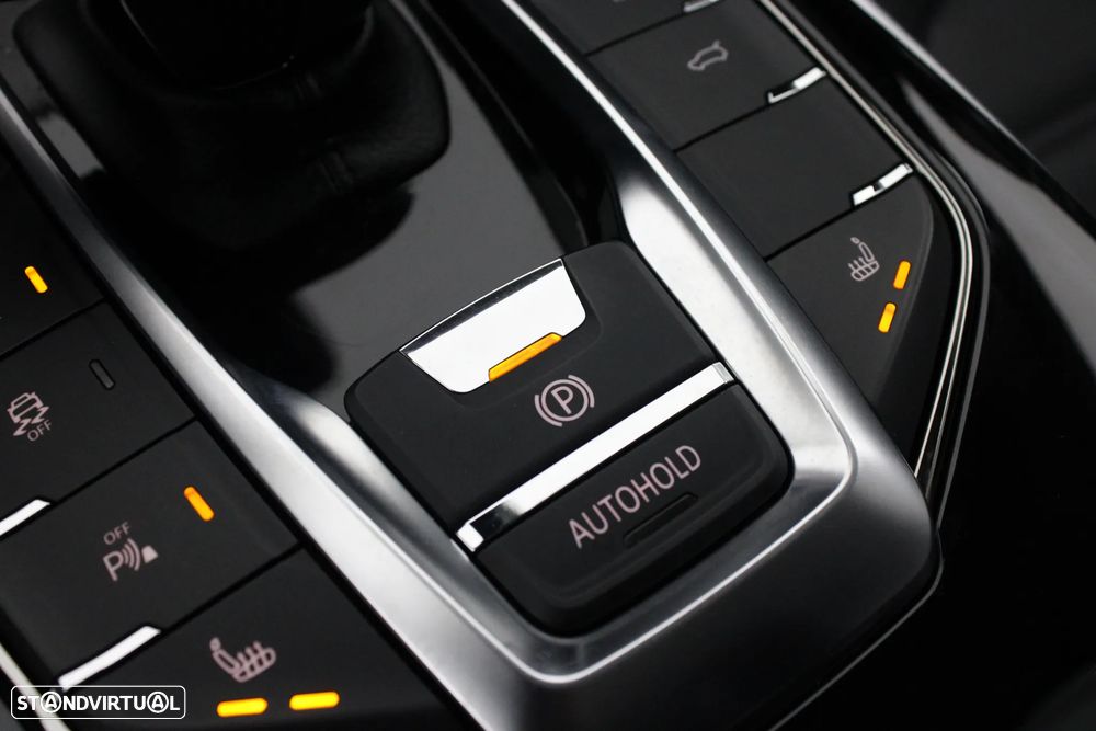 Maxus Euniq 6 Standard - 26