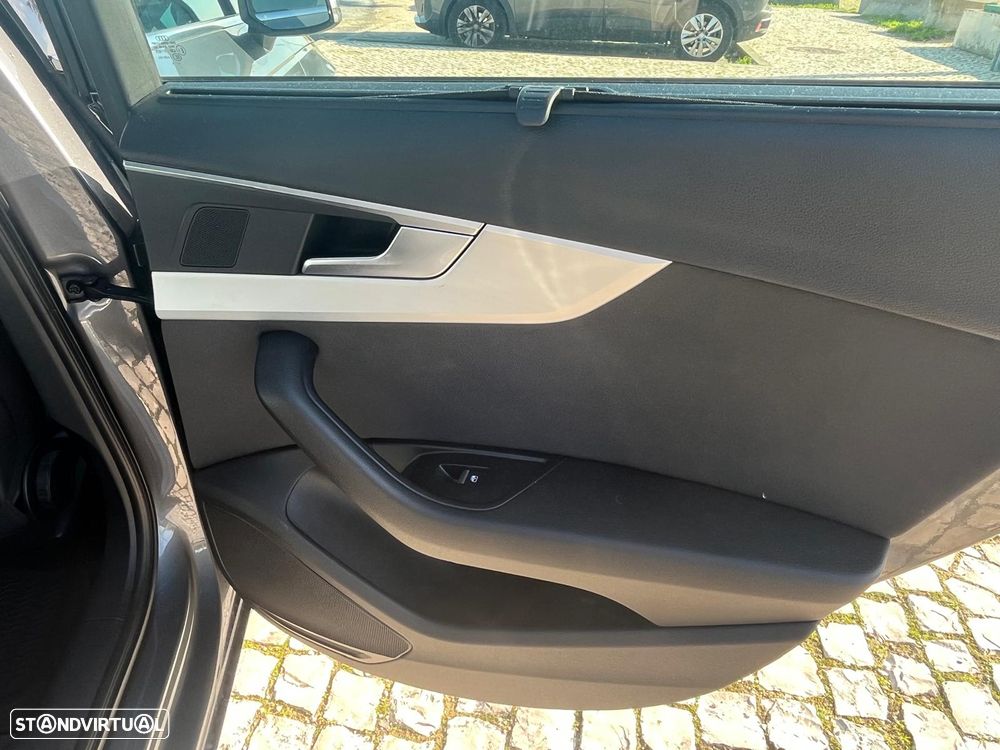 Audi A4 Avant 2.0 TDI S tronic - 12