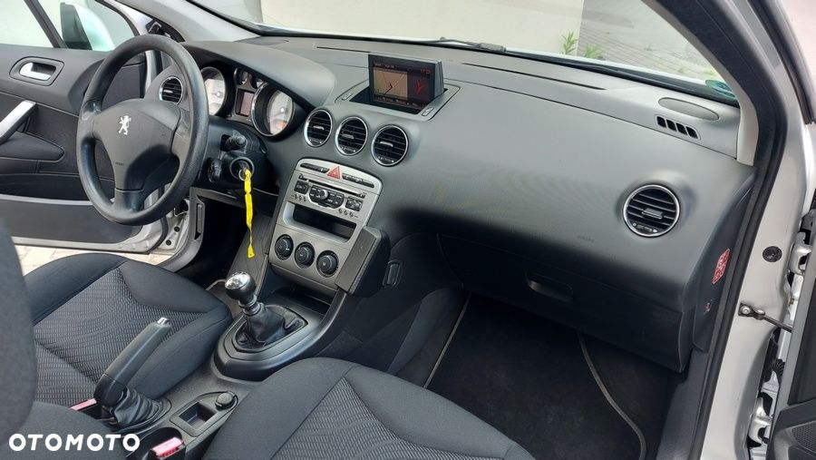 Peugeot 308 HDi FAP 110 NAVTEQ ON BOARD - 17