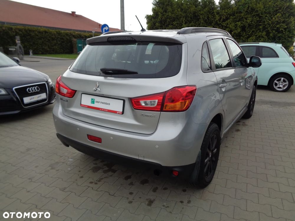 Mitsubishi ASX - 5
