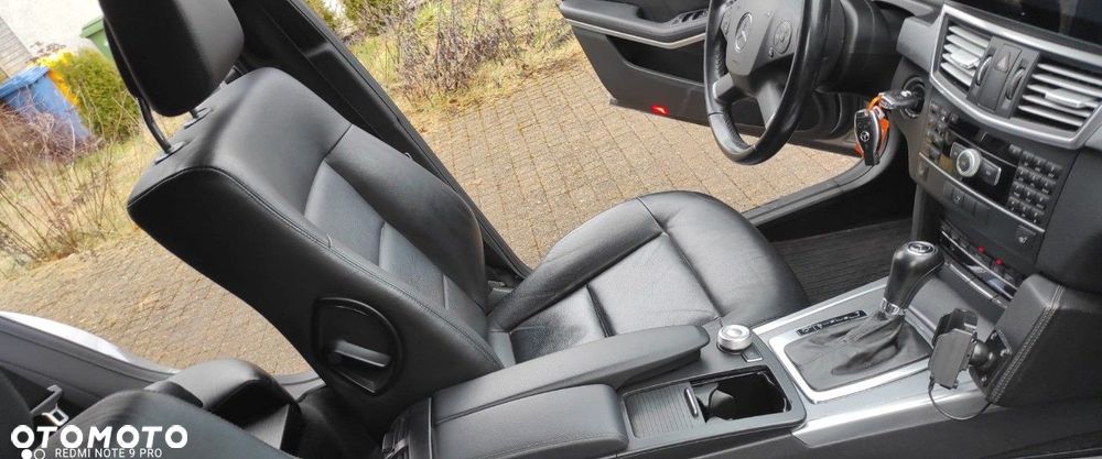 Mercedes-Benz Klasa E 200 CDI 7G-TRONIC Elegance - 33