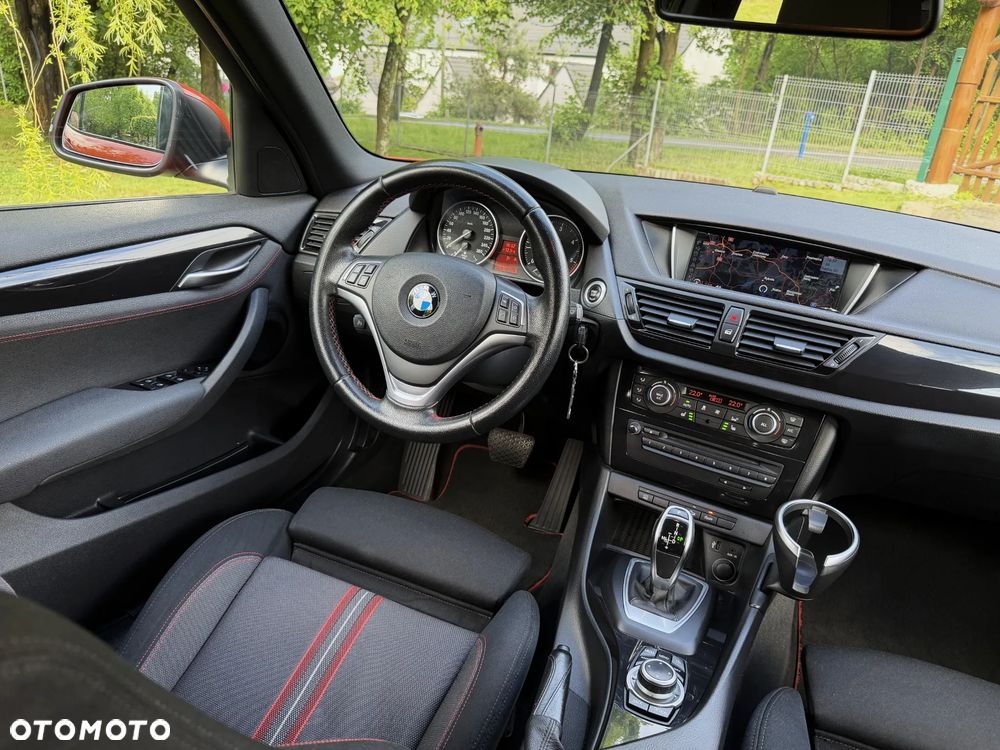 BMW X1 xDrive20d Sport Line - 13