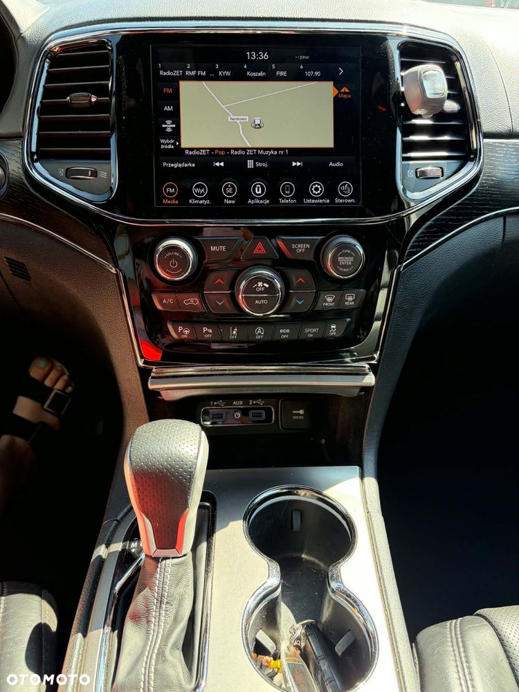 Jeep Grand Cherokee - 18