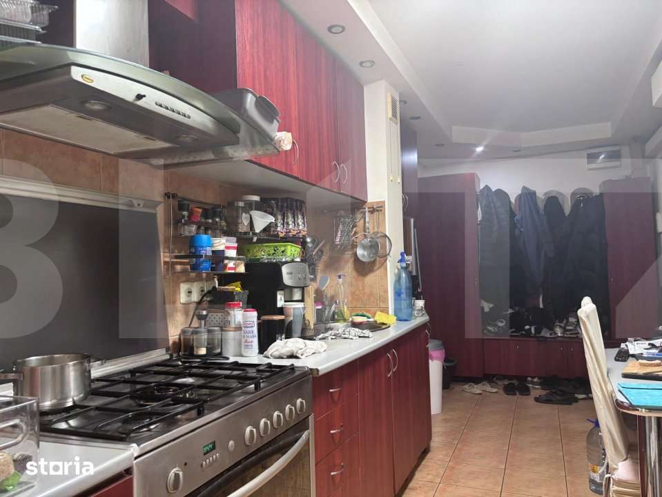 Apartament de vanzare, cu 3 camere, 55 mp, zona Lipovei — fotografia 1