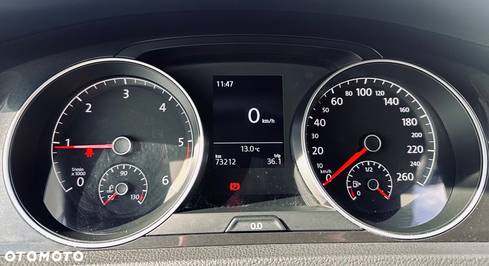 Volkswagen Golf - 10
