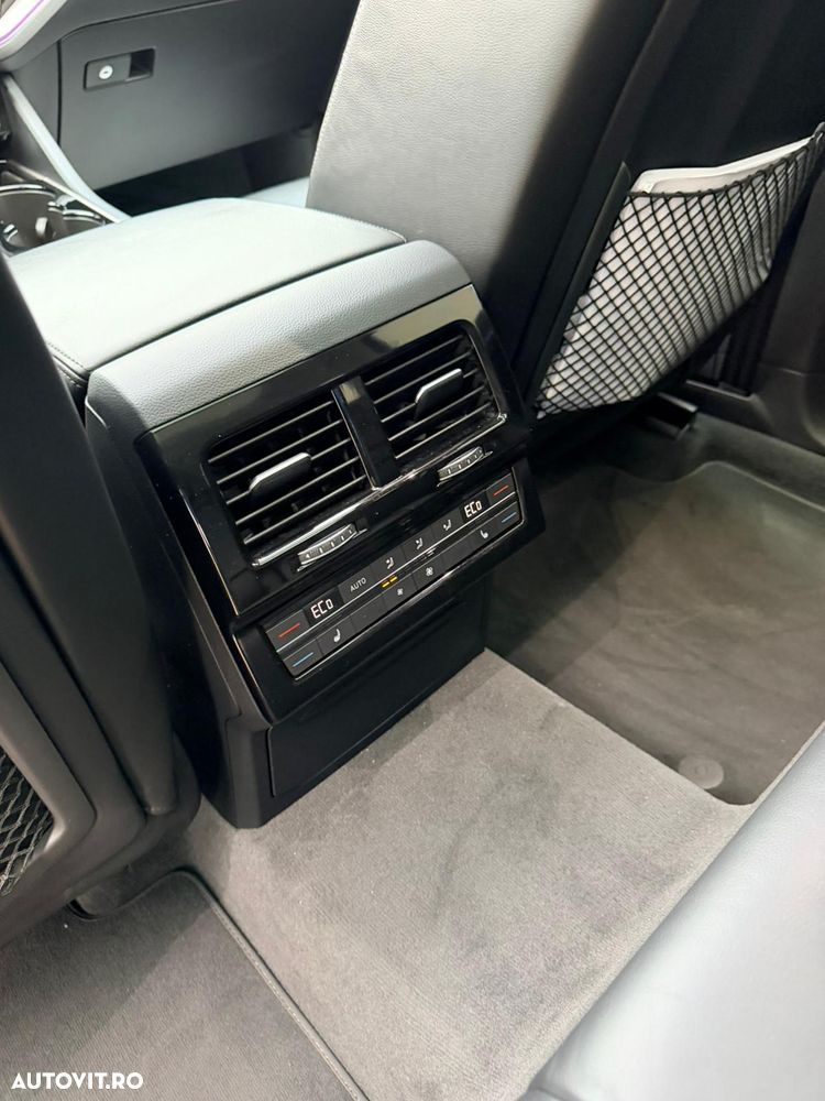 Volkswagen Touareg 3.0 V6 TDI 4Motion DPF Automatik Elegance - 7