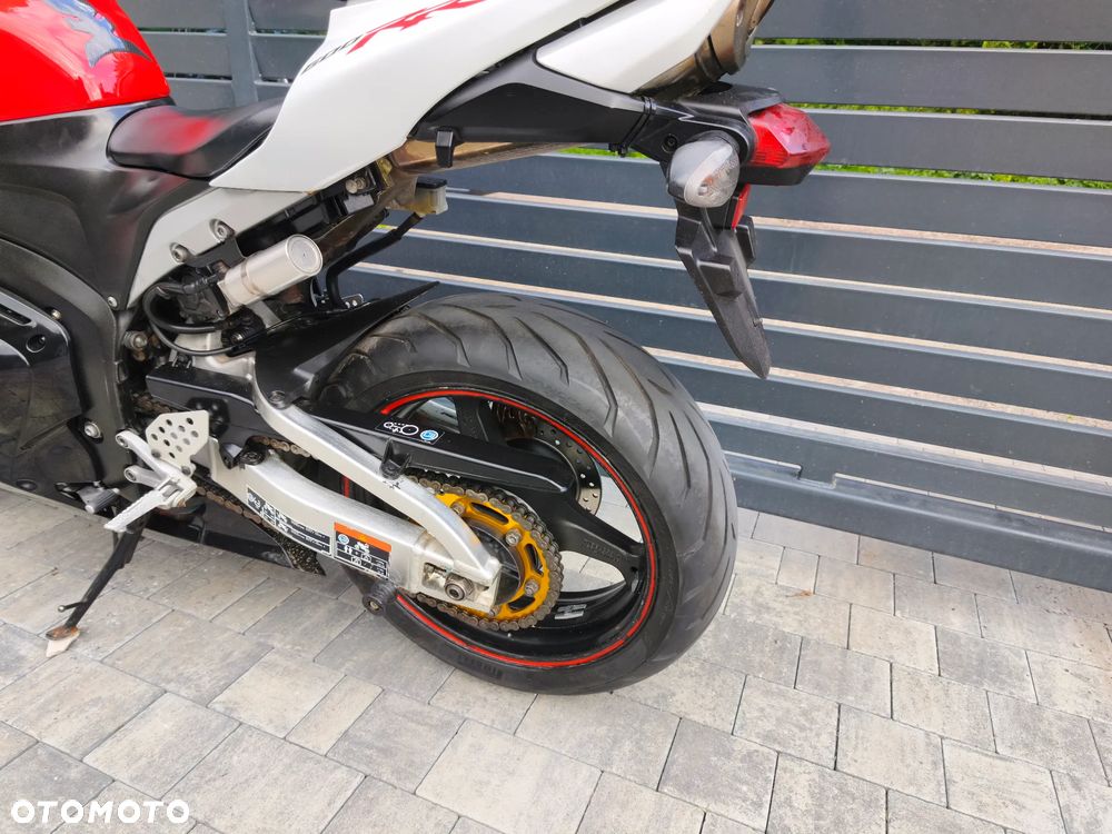 Honda CBR - 23