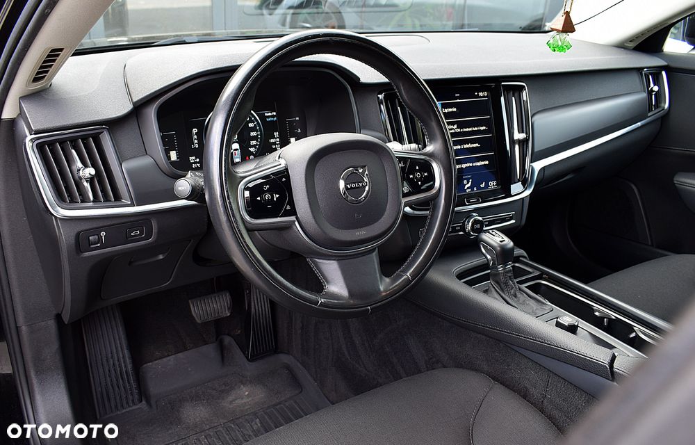 Volvo V90 Cross Country D4 AWD Kinetic - 4
